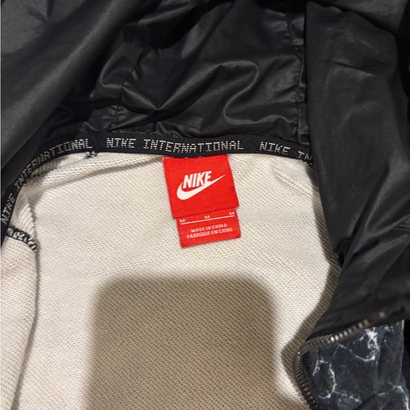 Nike Hoodie Medium International Rio De Janeiro Long Sleeves Gym Workout Casual - Picture 4 of 9